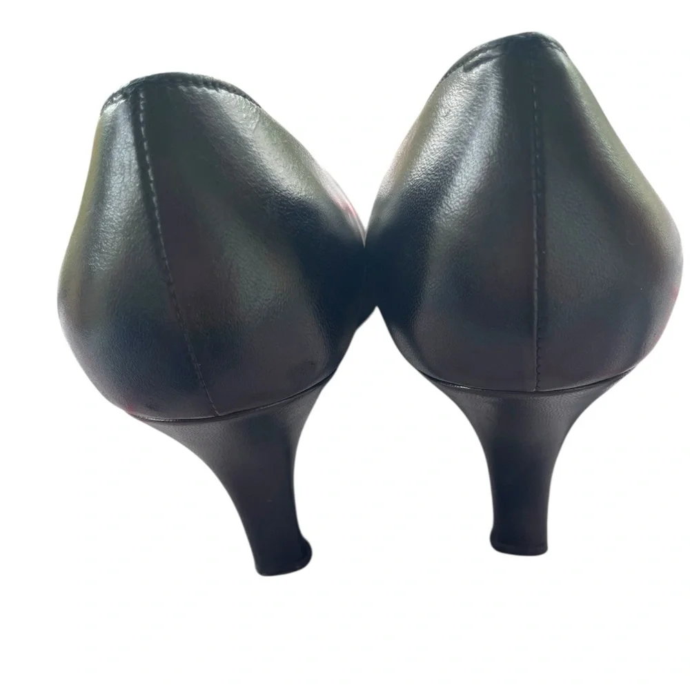 Salvatore Ferragamo Black Leather Women's Shoes